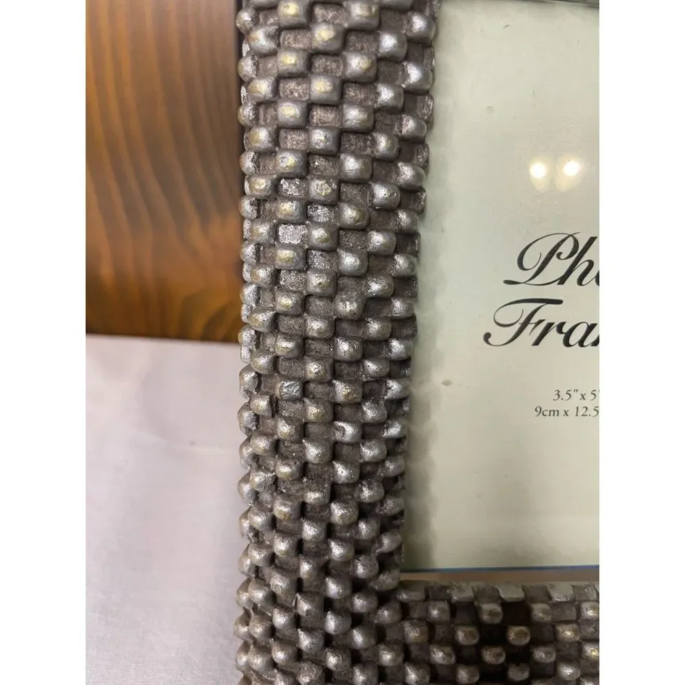 Studded basketweave-style  photo frame